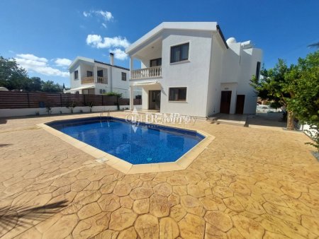 Villa For Rent in Chloraka, Paphos - DP4281