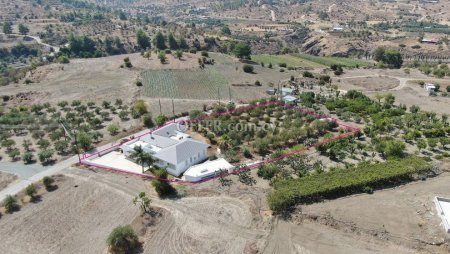 Ground floor house in Kalo Chorio Oreinis Nicosia