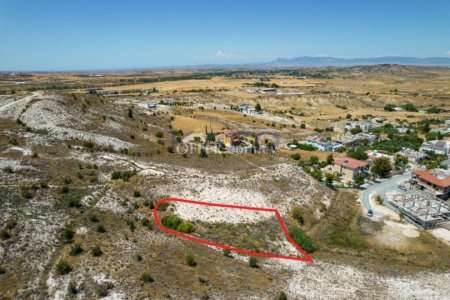 Residential field in Arediou, Nicosia