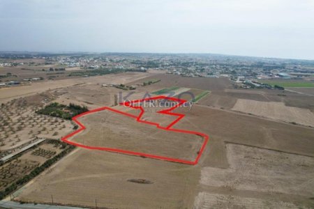 Two agricultural fields in Tersefanou, Larnaca