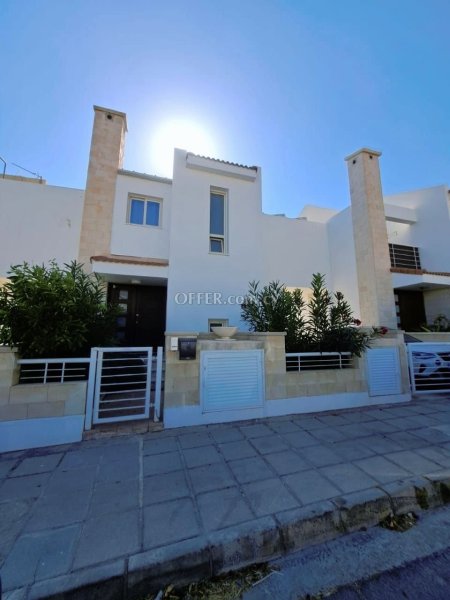 4 Bed Detached House for sale in Episkopi, Limassol