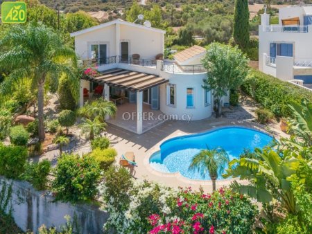 Detached Villa in Neo Chorio