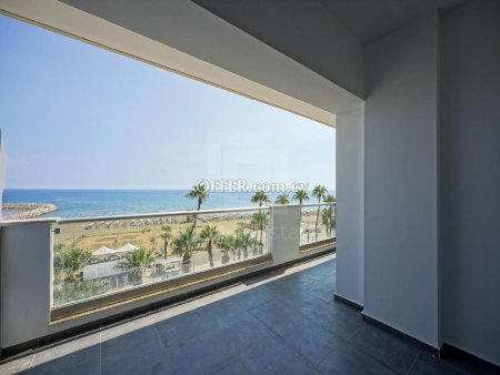 Two Bedroom Apartment in front of the Sea with Communal Swimming Pool in Finikoudes Larnaka