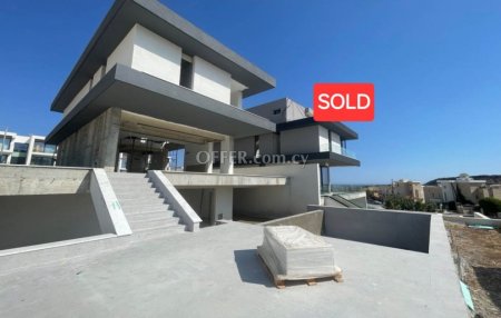 House (Detached) in Agios Tychonas, Limassol for Sale