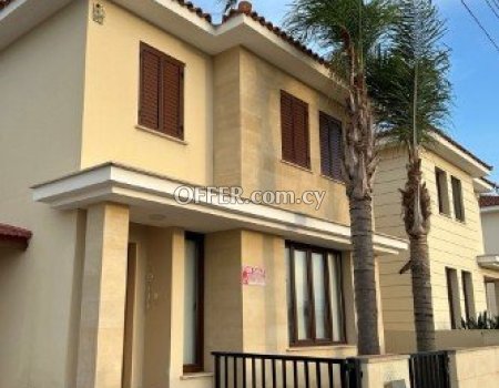 For Sale, Three-Bedroom plus Office Room Detached House in Psimolofou