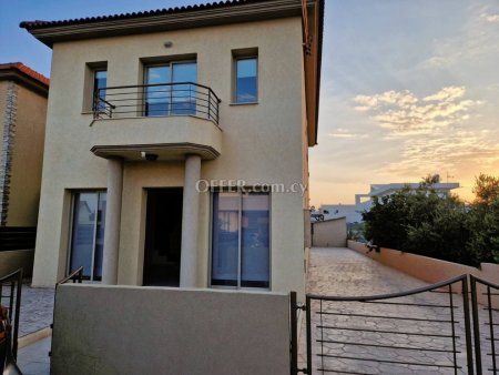 3 Bed Semi-Detached House for rent in Trachoni, Limassol