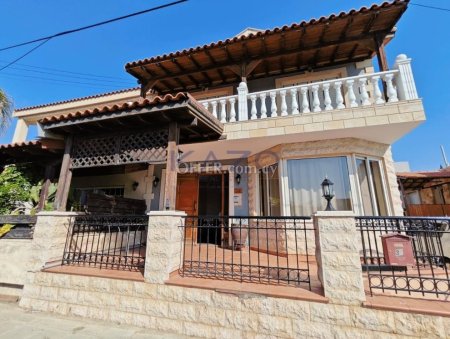 Semi-Detached House for Rent in Omonoia