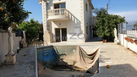 Residential Property for Rent in Kolossi