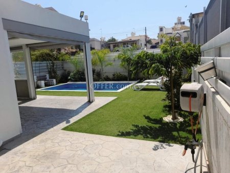 3 Bed Semi-Detached House for rent in Trachoni, Limassol