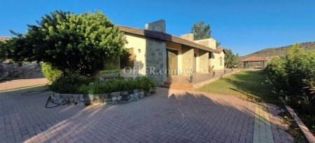 4 Bed Bungalow for rent in Parekklisia, Limassol