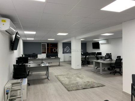 FULLY FURNISHED OFFICE SPACE OF 170 M2 IN PENDADROMOS