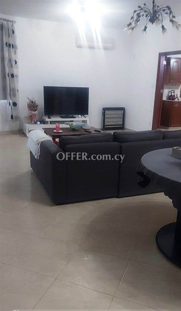 4 Bedroom House  In Ormideia, Larnaka