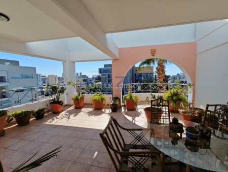 Top Floor Three Bedroom Apartment in Mesa Geitonia, Limassol