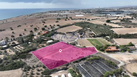 Prime Touristic Field for Development in Maroni, Larnaca