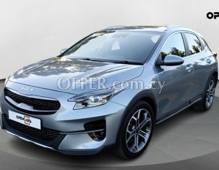 2022 KIA Xceed 1.5L Petrol Automatic Hatchback