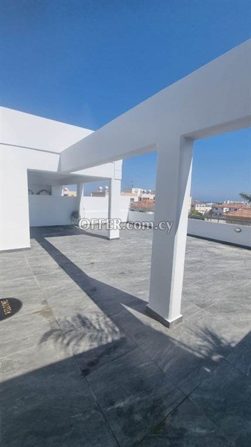 2 Bedroom Penthouse With Large Roof Garden  In Leivadia, Larnaca