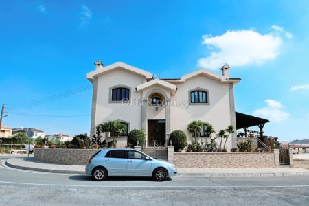 5 Bed House for Sale in Kalo Chorio, Larnaca