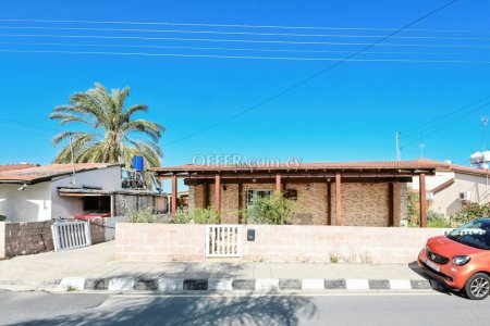 4 Bed Bungalow for Sale in Alethriko, Larnaca