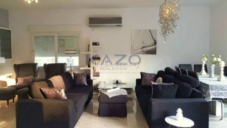 Renovated Three Bedroom Apartment in Neapolis