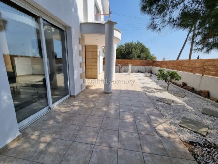 House (Detached) in Agios Athanasios, Limassol for Sale