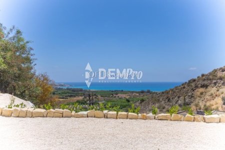 Villa For Sale in Kissonerga, Paphos - DP4397