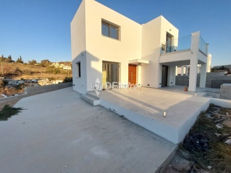 Villa For Sale in Konia, Paphos - DP4385