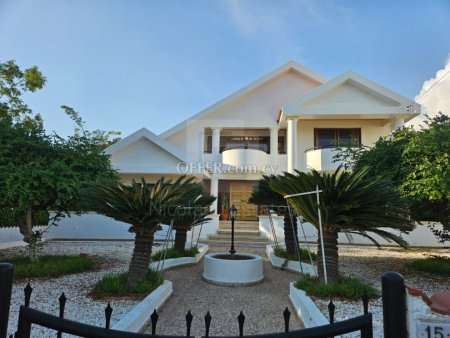 Four bedroom villa for rent in Ekali