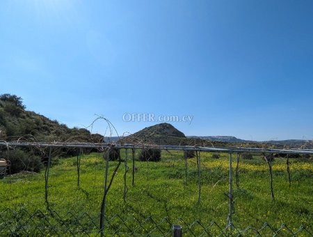 Land Parcel 13712 sm in Pissouri, Limassol