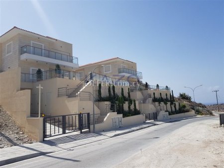 Luxurious Fully Furnished Villa with Sea View for Rent in Agios Tychonas