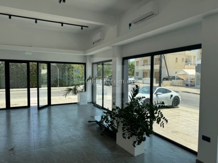 Large office for rent in Petrou Pavlou.