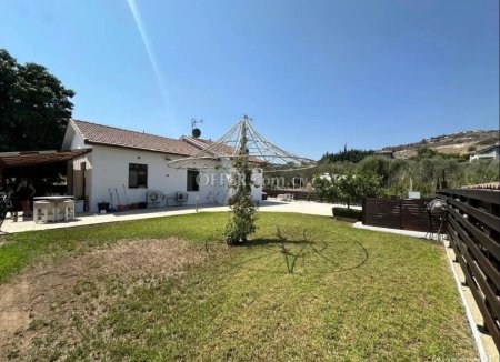 4 Bed Bungalow for sale in Pyrgos Lemesou, Limassol