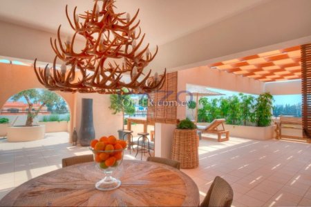 Luxurious Three Bedroom Penthouse for Rent in Mouttagiaka