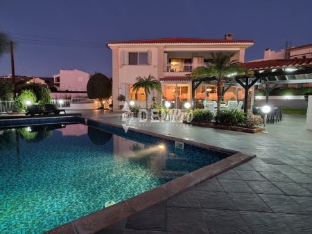 Villa For Sale in Konia, Paphos - DP4450