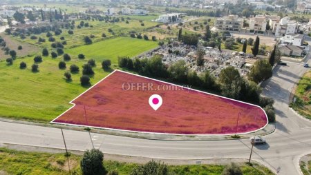 Residential Field in Agios Nikolaos Lakatamia