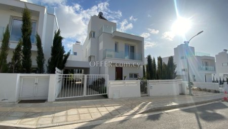 3 Bed Detached Villa for rent in Peyia, Paphos