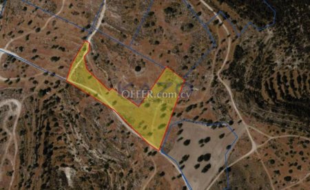 Big Industrial Field for Sale in Ypsonas area