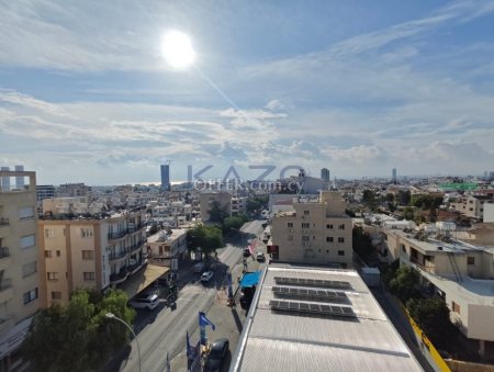 Spacious Penthouse in Mesa Geitonia, Limassol