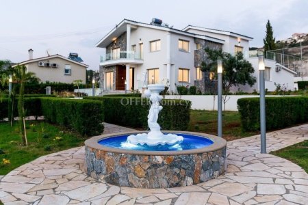 5 Bed Detached Villa for sale in Agios Tychon, Limassol