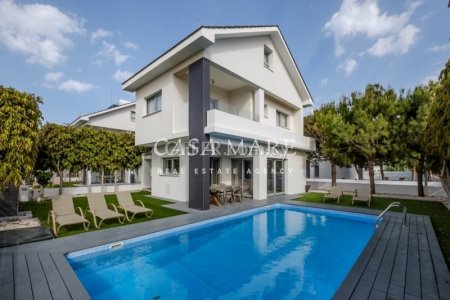 3 Bedroom house in Pervolia, Larnaca