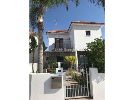 Four Bedroom Detached House for Sale in Ilioupoli Dali