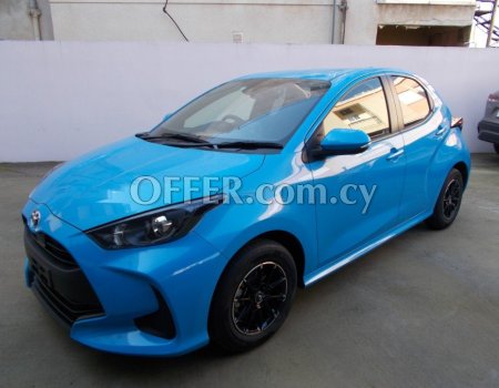 2022 Toyota Yaris 1.5L Hybrid Automatic Hatchback