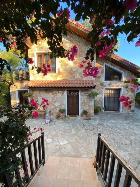 House (Detached) in Souni-Zanakia, Limassol for Sale