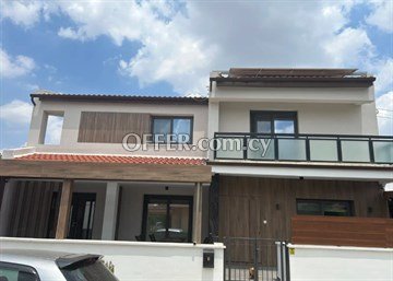 Fully Renovated, Detached 4 Bedroom House  In Lakatamia, Next To A Gre