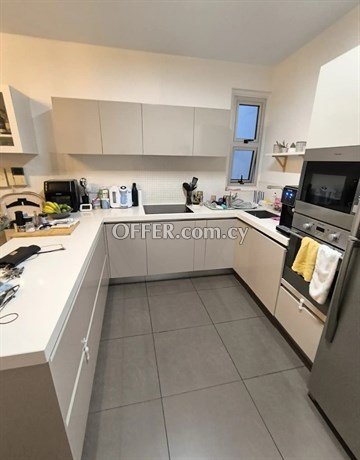 Luxury 2 Bedroom Penthouse With Roof Garden  In An Excellent Location 