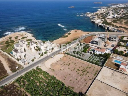 Villa For Sale in Peyia - Sea Caves, Paphos - DP4476