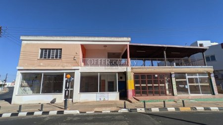 Mixed-Use Building in Liopetri