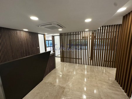 Modern 260 m2 Office for Rent in Neapolis