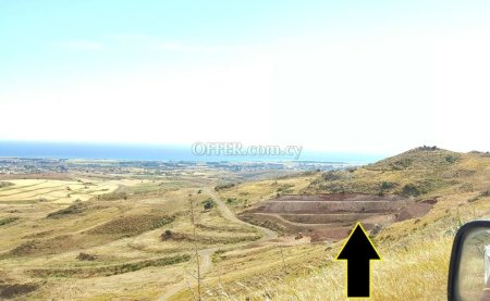 Field for sale in Anarita, Paphos