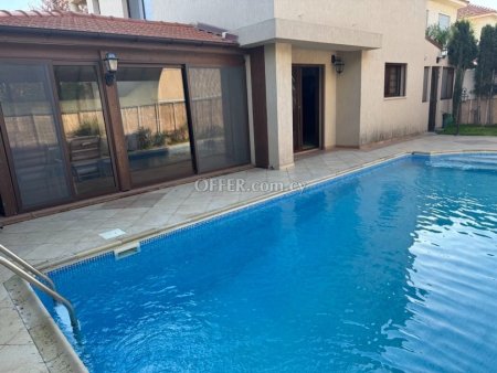 3-bedroom Detached Villa 180 sqm in Parekklisia