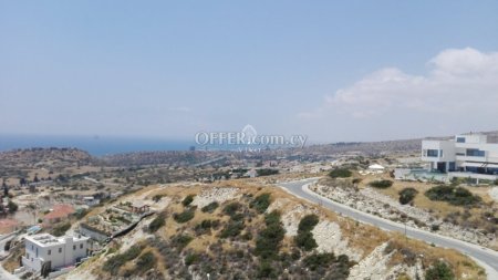 RESIDENTIAL PLOT OF 806 M2 IN AGIOS TYCHON WITH AMAZING VIEWS!